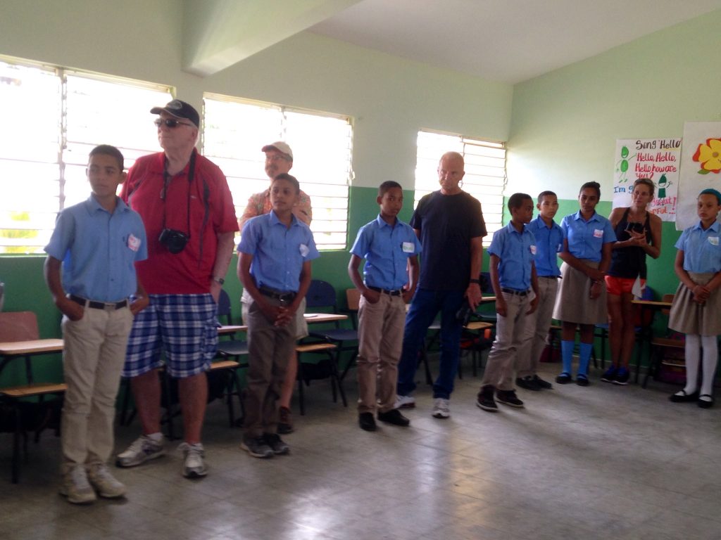 Dominican Republic schoolchildren JO photo