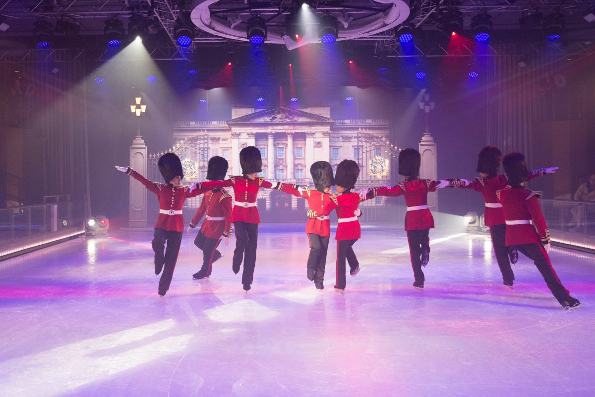 Symphony of the Seas US inaugurals.1977 A Thrilling Adventure on Ice