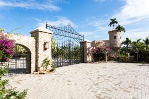 nclh-harvest-caye-entrance_0728