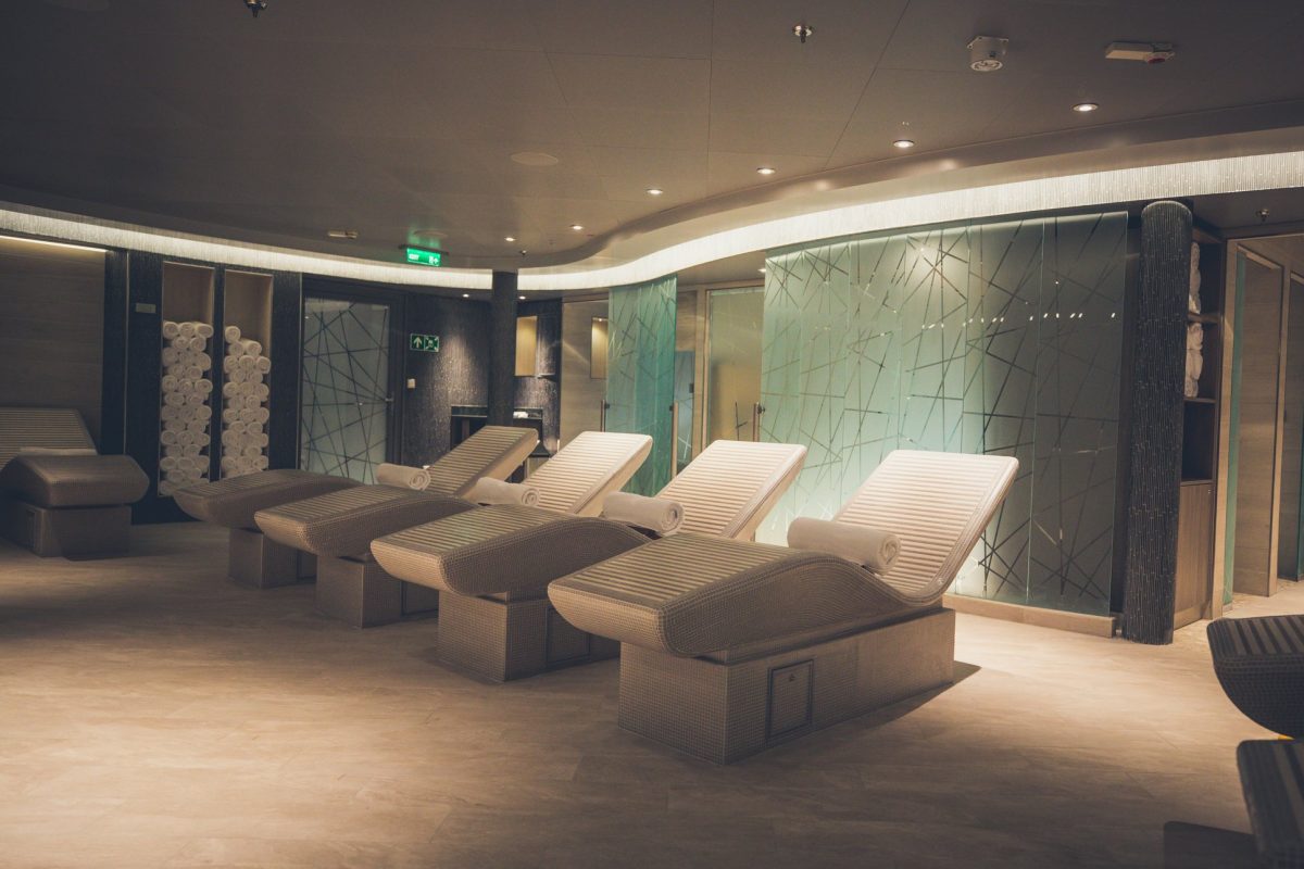 Holland America Line Nieuw Statendam Cruise Ship Review